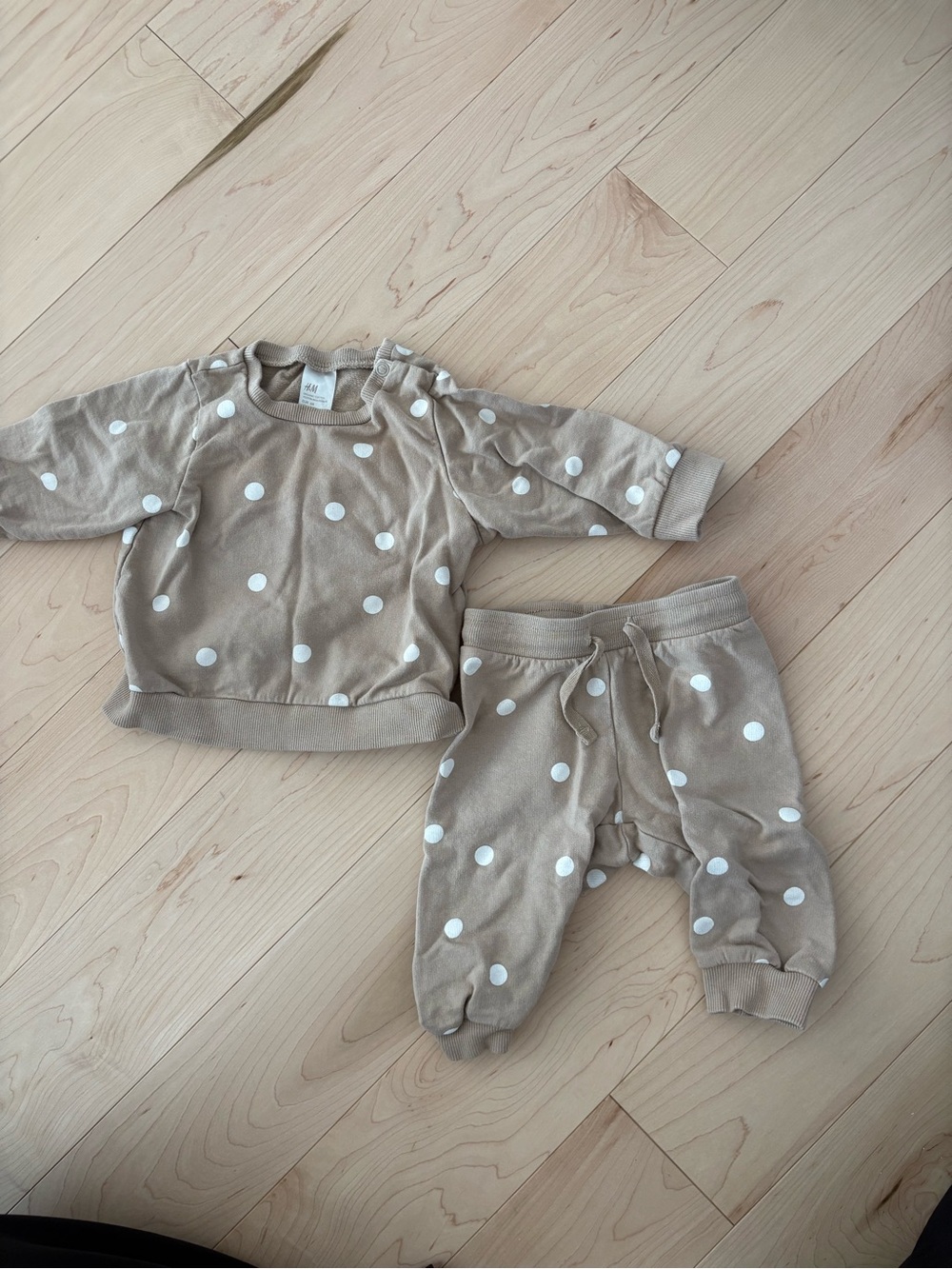 H&M Beige Polka Dot Kids Lounge Set